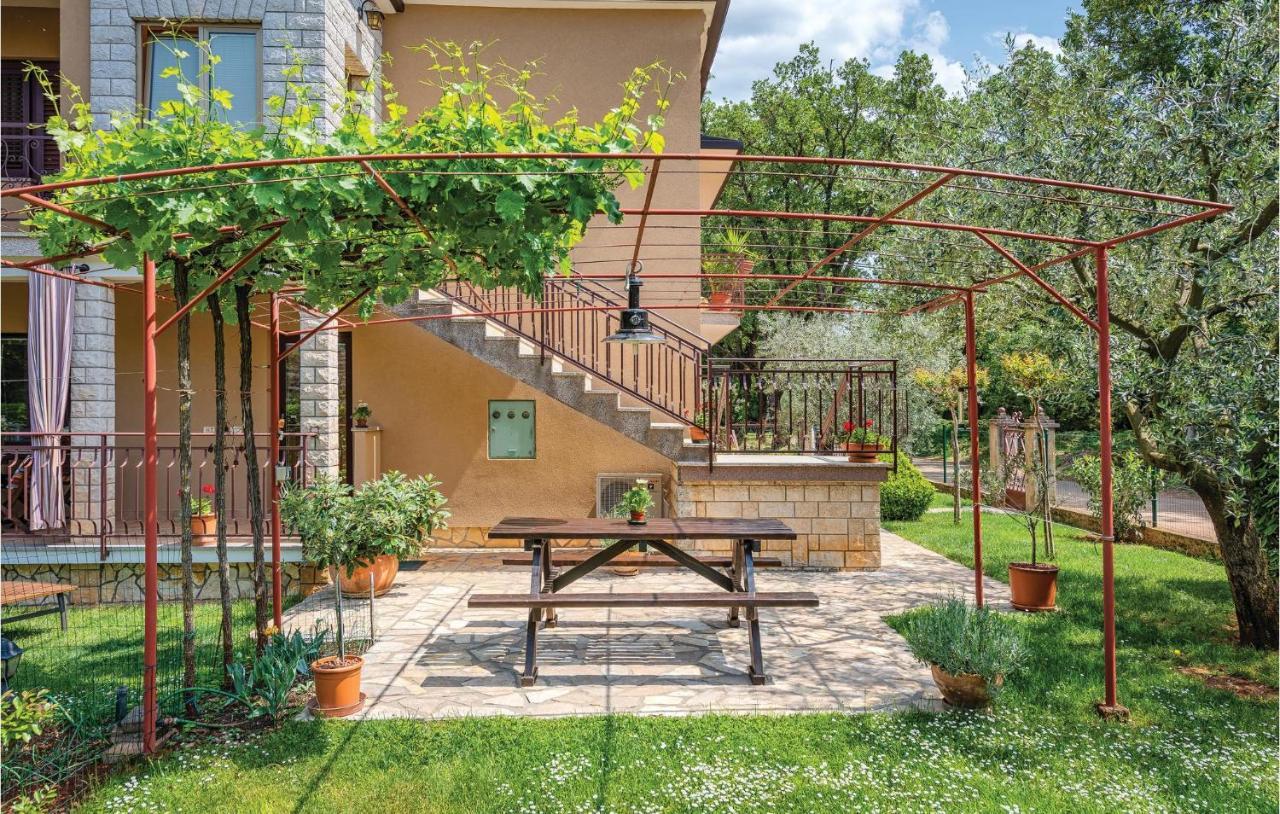 Stunning Apartment In Umag With Wifi Exteriér fotografie