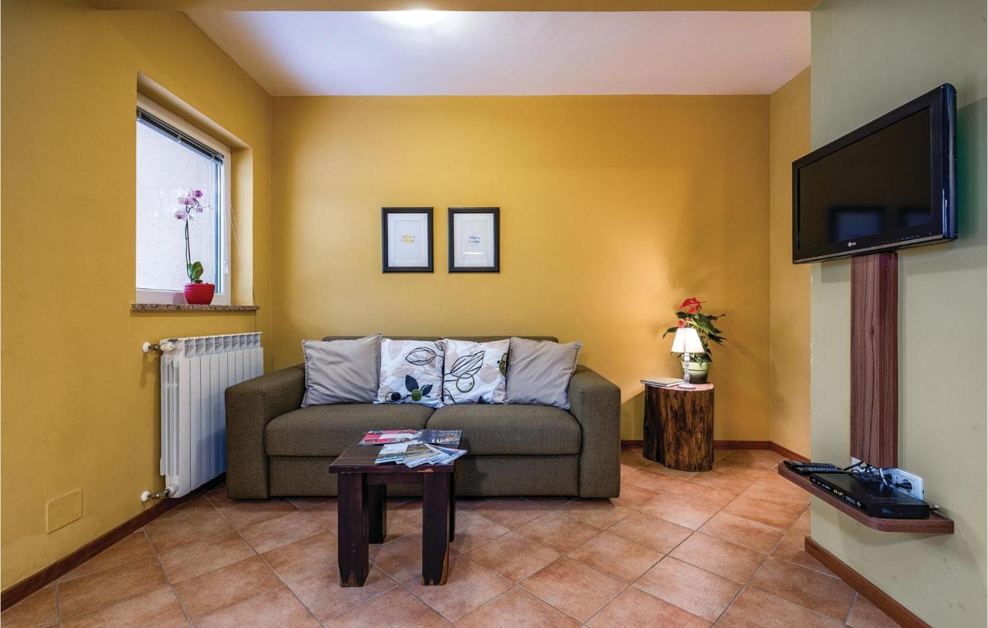 Stunning Apartment In Umag With Wifi Exteriér fotografie